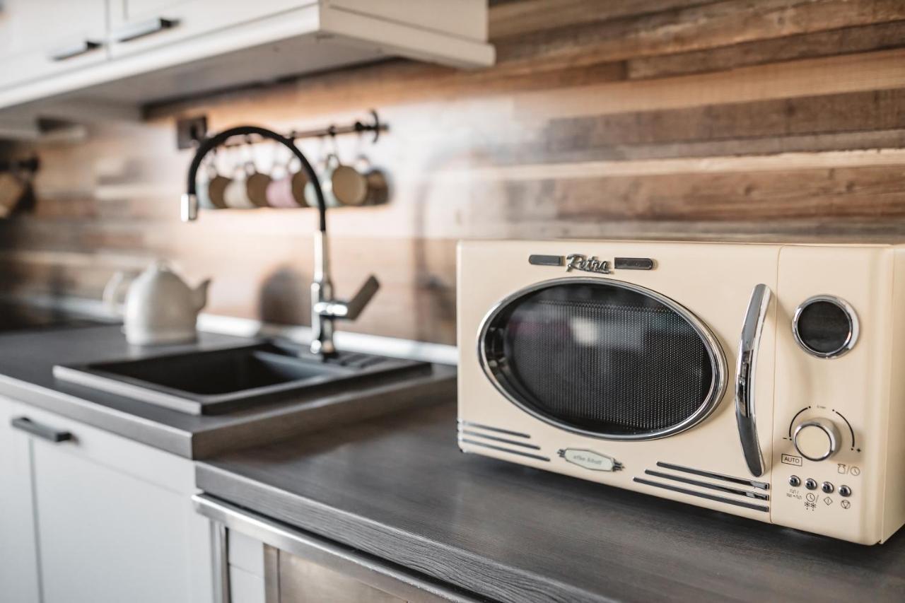 Drive Caffe Apartments Trzin Zewnętrze zdjęcie