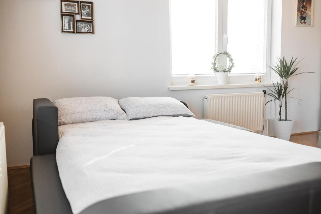 Drive Caffe Apartments Trzin Zewnętrze zdjęcie