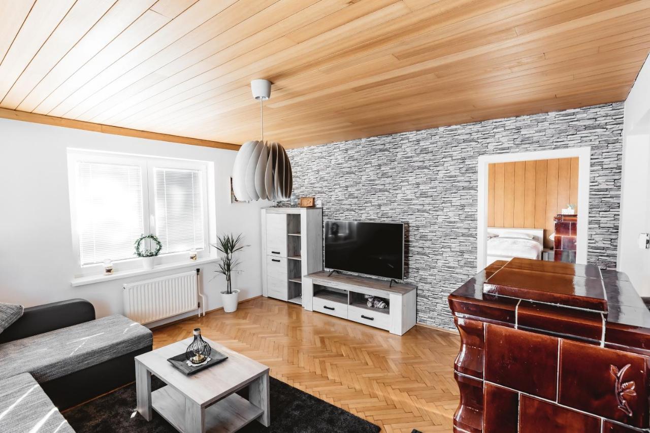 Drive Caffe Apartments Trzin Zewnętrze zdjęcie