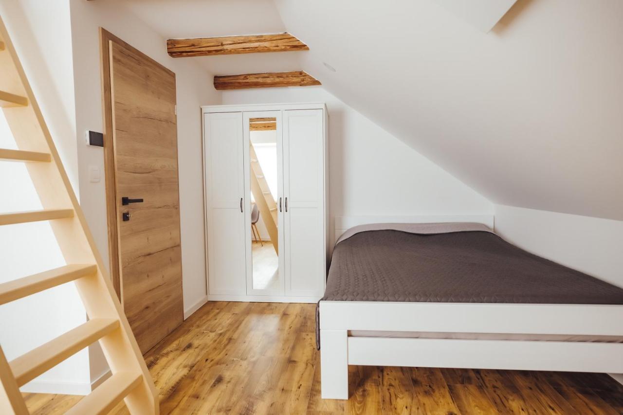 Drive Caffe Apartments Trzin Zewnętrze zdjęcie