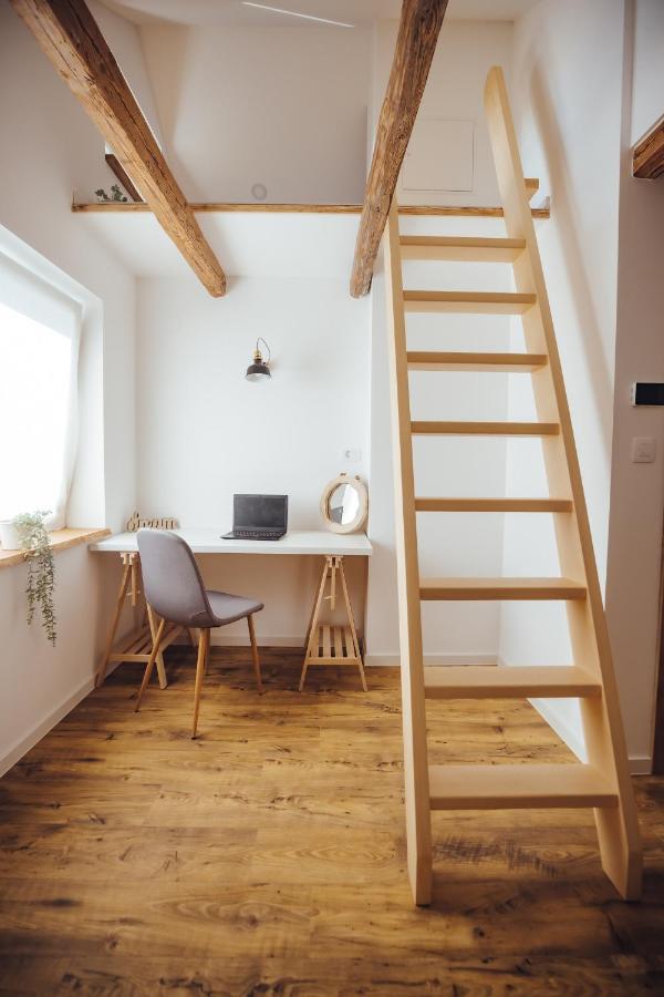 Drive Caffe Apartments Trzin Zewnętrze zdjęcie