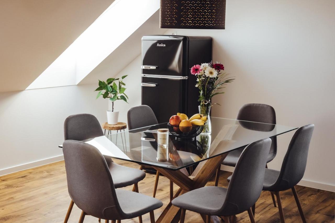 Drive Caffe Apartments Trzin Zewnętrze zdjęcie