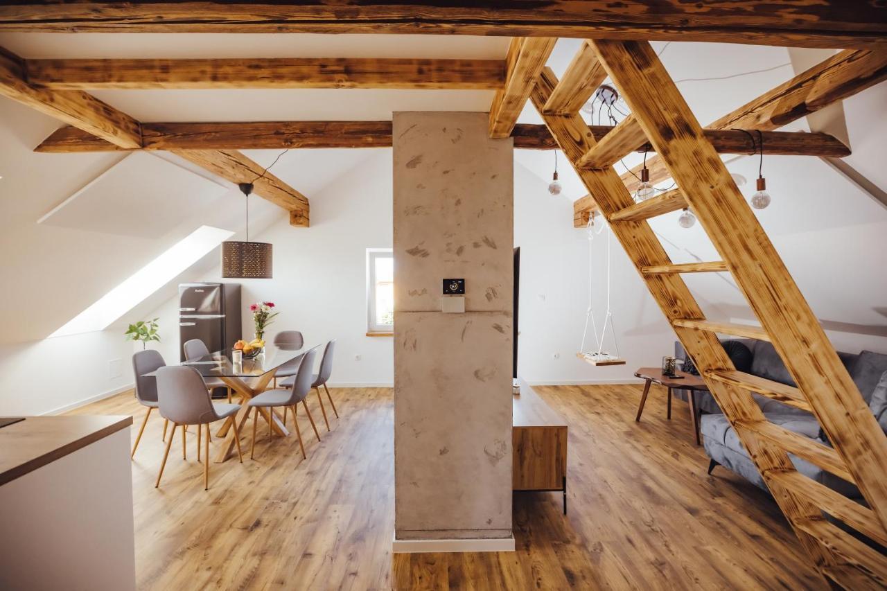 Drive Caffe Apartments Trzin Zewnętrze zdjęcie