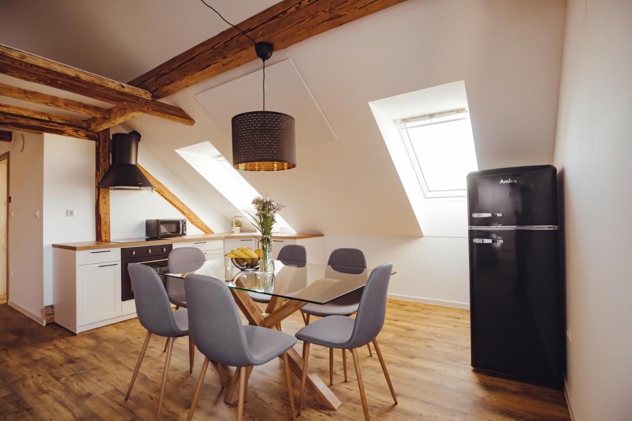 Drive Caffe Apartments Trzin Zewnętrze zdjęcie