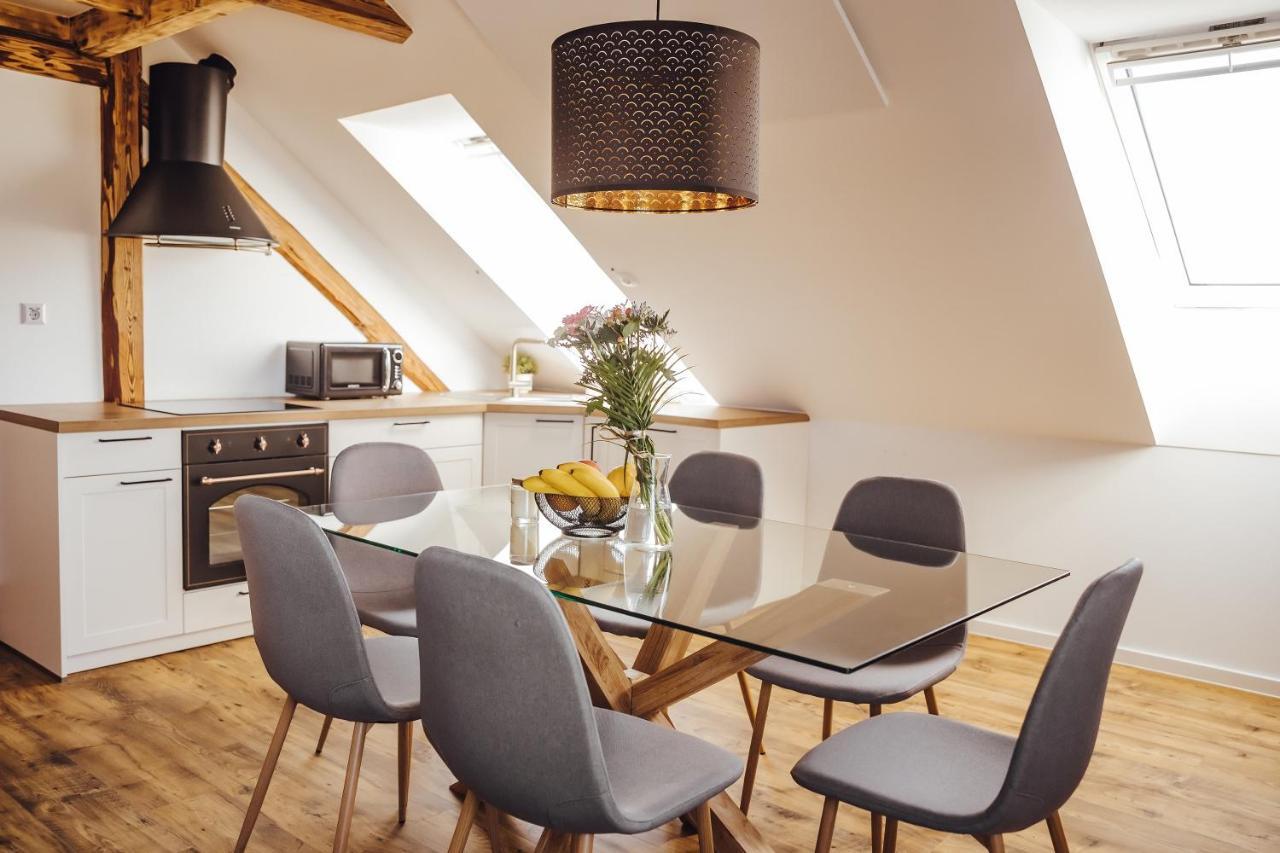 Drive Caffe Apartments Trzin Zewnętrze zdjęcie